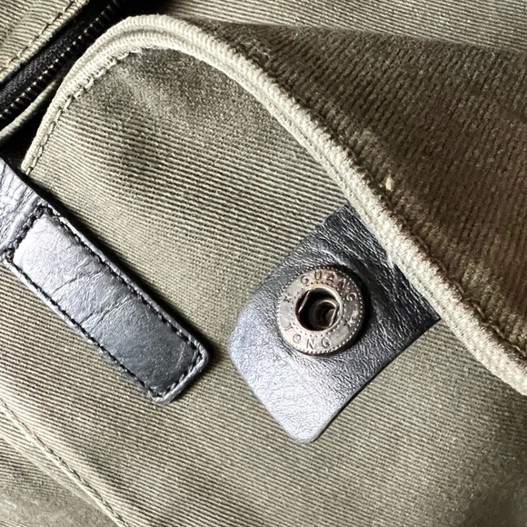 Everlane Modern Snap Backpack in distressed army green canvas - Picture 5 of 14